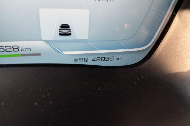 Used BYD Song PLUS New Energy 2023 Champion Edition EV 605KM Flagship PLUS Odometer Close Up