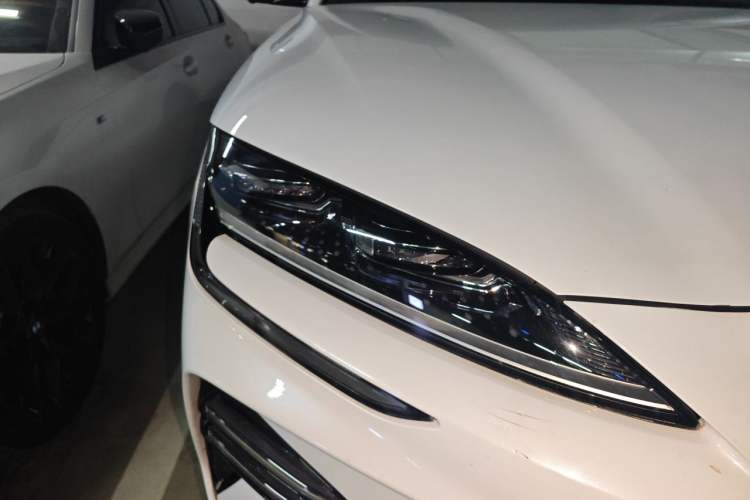 Used BYD Song PLUS New Energy 2023 Champion Edition DM-i 110KM Flagship Model Right Front Headlight