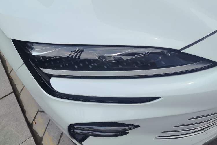 Used BYD Song PLUS New Energy 2023 Champion Edition DM-i 150KM Flagship PLUS Right Front Headlight