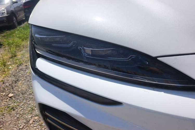Used BYD Song PLUS New Energy 2023 Champion Edition DM-i 150KM Flagship PLUS Right Front Headlight
