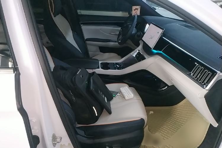 Used BYD Song PLUS New Energy 2023 Champion Edition DM-i 110KM Flagship PLUS Right Front Seat