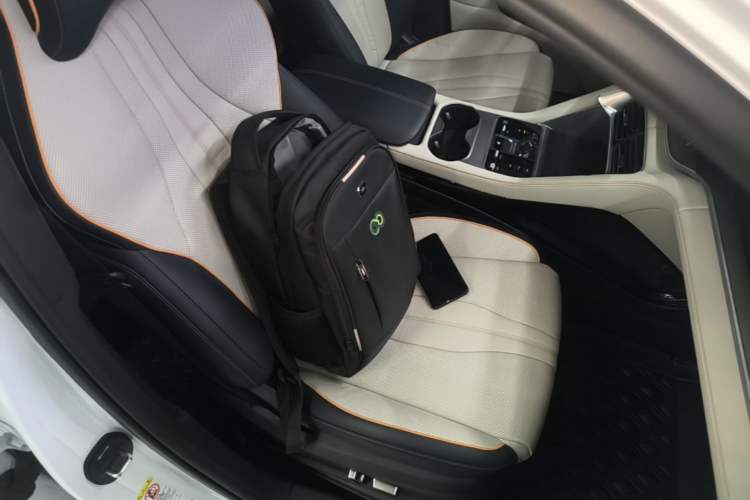 Used BYD Song PLUS New Energy 2023 Champion Edition EV 520KM Flagship Model Right Front Seat