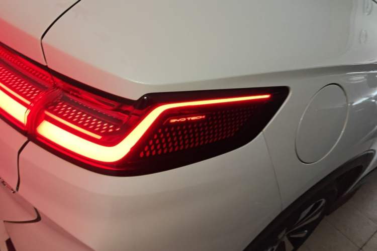 Used BYD Song PLUS New Energy 2023 Champion Edition DM-i 110KM Flagship PLUS Right Rear Taillight