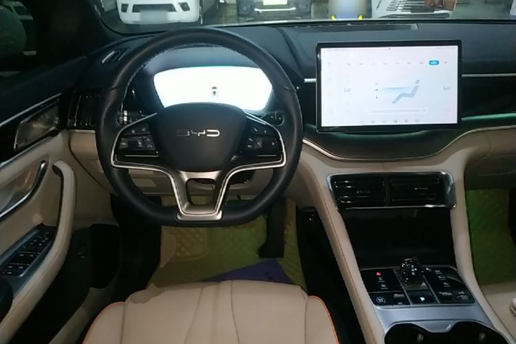 Used BYD Song PLUS New Energy 2023 Champion Edition DM-i 110KM Flagship PLUS Steering Wheel