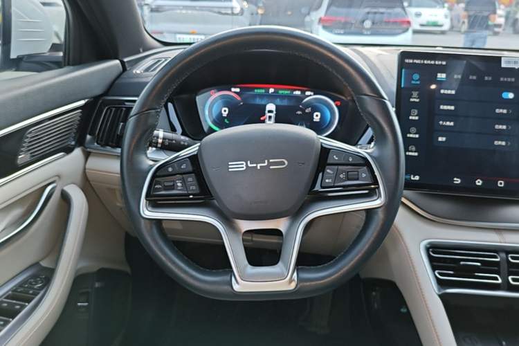 Used BYD Song PLUS New Energy 2023 Champion Edition EV 605KM Flagship PLUS Steering Wheel