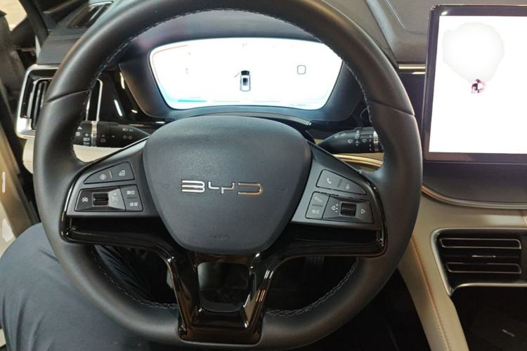Used BYD Song PLUS New Energy 2023 Champion Edition DM-i 110KM Flagship Model Steering Wheel