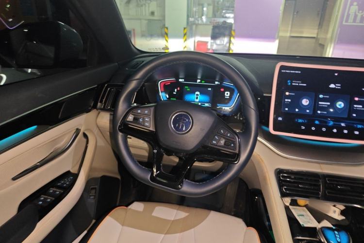 Used BYD Song PLUS New Energy 2023 Champion Edition DM-i 110KM Flagship Model Steering Wheel