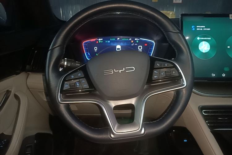 Used BYD Song PLUS New Energy 2023 Champion Edition EV 605KM Flagship PLUS Steering Wheel