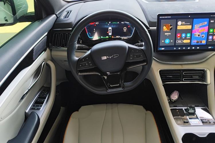 Used BYD Song PLUS New Energy 2023 Champion Edition DM-i 110KM Flagship Model Steering Wheel