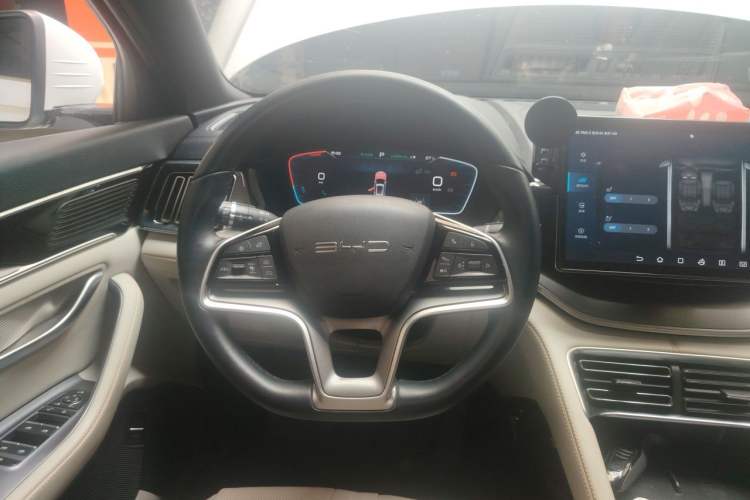 Used BYD Song PLUS New Energy 2023 Champion Edition EV 520KM Flagship Model Steering Wheel