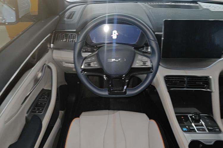 Used BYD Song PLUS New Energy 2023 Champion Edition DM-i 110KM Flagship Model Steering Wheel