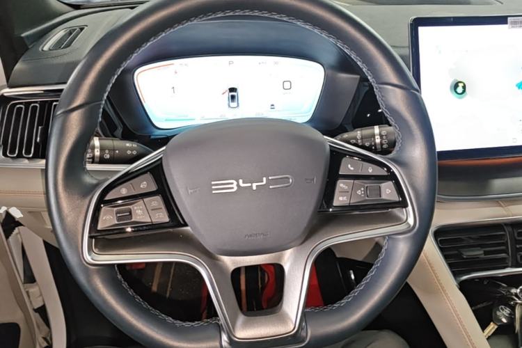 Used BYD Song PLUS New Energy 2023 Champion Edition DM-i 110KM Flagship PLUS Steering Wheel
