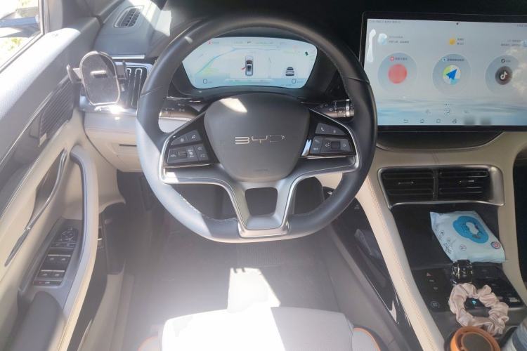 Used BYD Song PLUS New Energy 2023 Champion Edition EV 605KM Flagship PLUS Steering Wheel