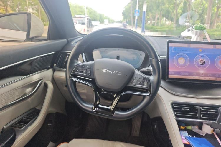Used BYD Song PLUS New Energy 2023 Champion Edition EV 520KM Prestige Model Steering Wheel