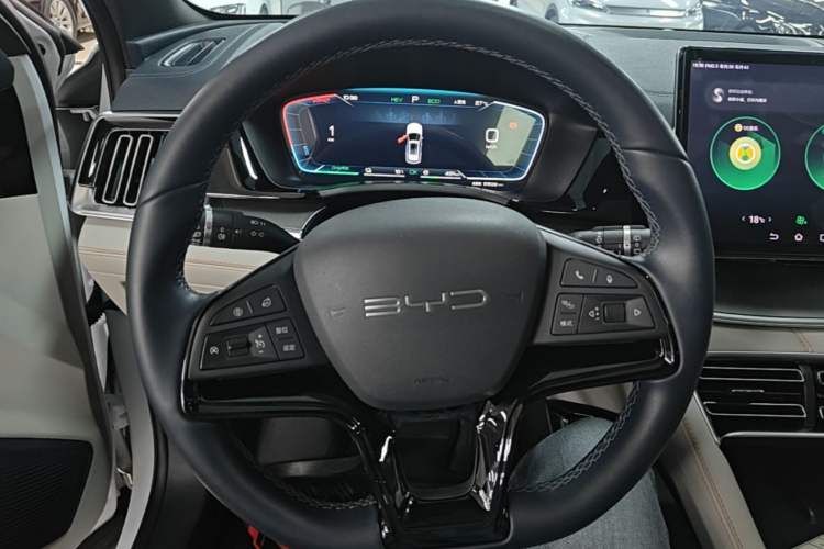Used BYD Song PLUS New Energy 2023 Champion Edition DM-i 110KM Flagship Model Steering Wheel