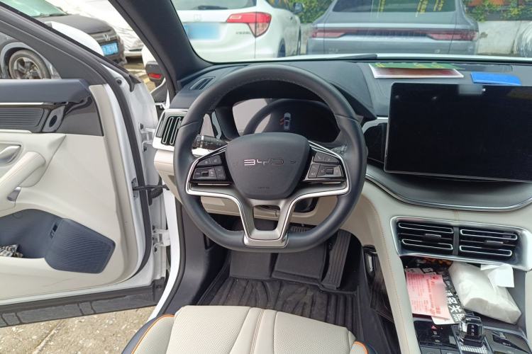 Used BYD Song PLUS New Energy 2023 Champion Edition DM-i 110KM Flagship PLUS Steering Wheel