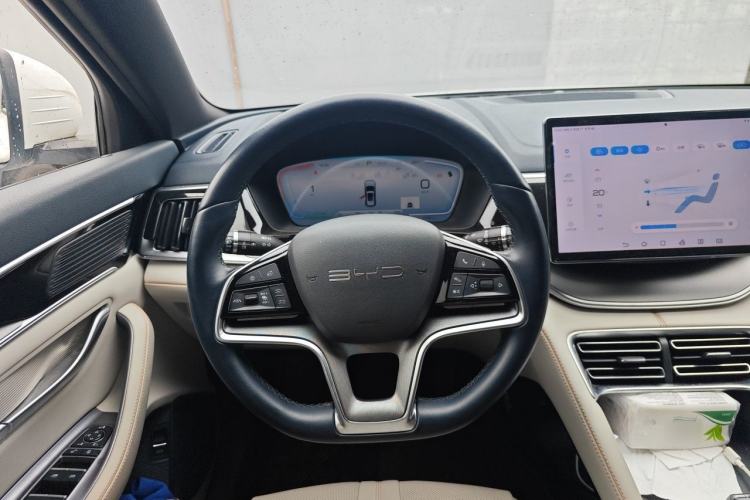 Used BYD Song PLUS New Energy 2023 Champion Edition DM-i 110KM Flagship PLUS Steering Wheel