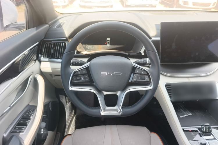 Used BYD Song PLUS New Energy 2023 Champion Edition DM-i 150KM Flagship PLUS Steering Wheel