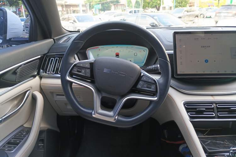 Used BYD Song PLUS New Energy 2023 Champion Edition DM-i 110KM Flagship PLUS Steering Wheel