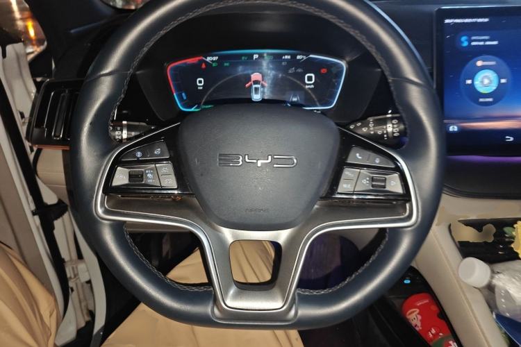 Used BYD Song PLUS New Energy 2023 Champion Edition DM-i 110KM Flagship PLUS Steering Wheel