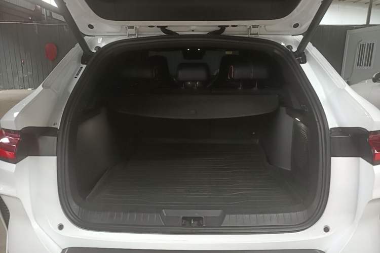 Used BYD Song PLUS New Energy 2023 Champion Edition EV 605KM Flagship PLUS Trunk