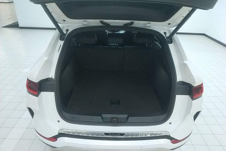 Used BYD Song PLUS New Energy 2023 Champion Edition DM-i 110KM Flagship PLUS Trunk