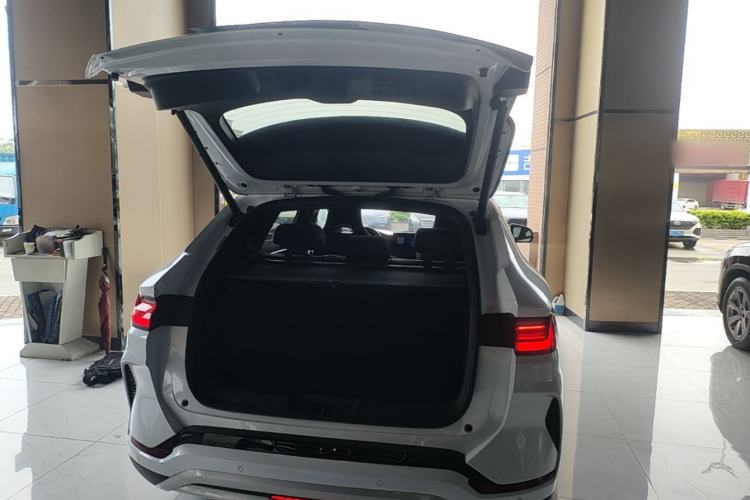 Used BYD Song PLUS New Energy 2023 Champion Edition DM-i 110KM Flagship PLUS Trunk