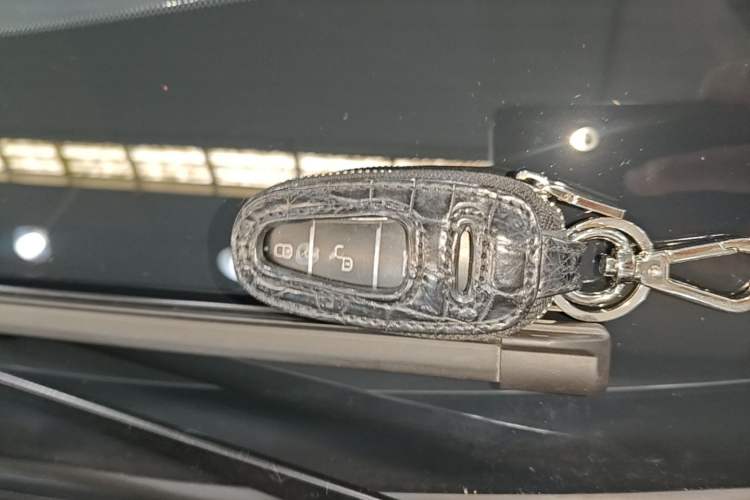 Used BYD Song PLUS New Energy 2023 Champion Edition DM-i 110KM Flagship Model Vehicle Key