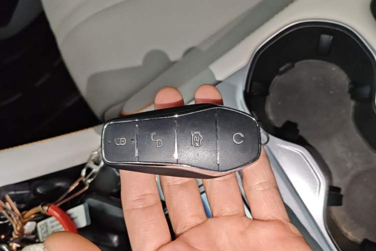 Used BYD Song PLUS New Energy 2023 Champion Edition DM-i 110KM Flagship PLUS Vehicle Key