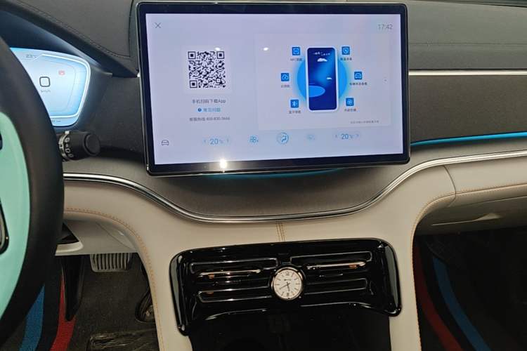 Used BYD Song PLUS New Energy 2024 HONOR Edition DM-i 110km Flagship Model Audio And AC Panel
