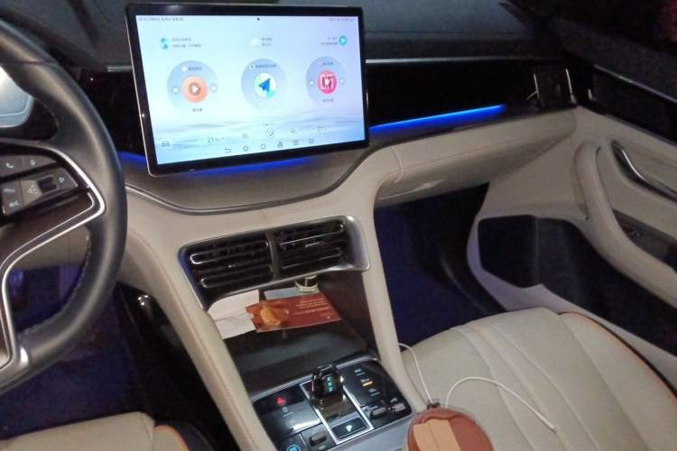 Used BYD Song PLUS New Energy 2024 HONOR Edition DM-i 110km Flagship PLUS Audio And AC Panel
