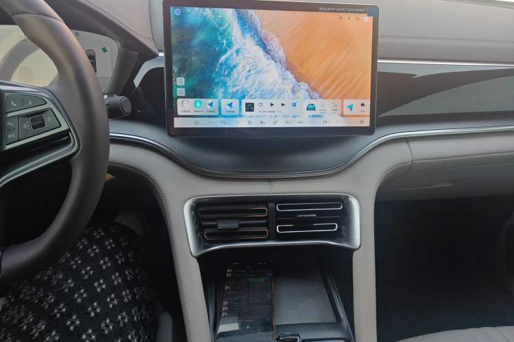 Used BYD Song PLUS New Energy 2024 HONOR Edition DM-i 110km Flagship Model Audio And AC Panel