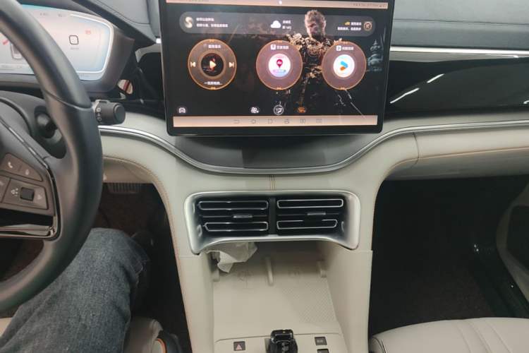 Used BYD Song PLUS New Energy 2024 HONOR Edition DM-i 110km Flagship Model Audio And AC Panel