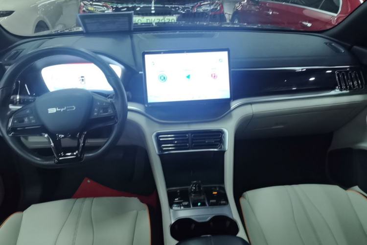 Used BYD Song PLUS New Energy 2024 Honor Edition EV 520km Luxury Model Center Console