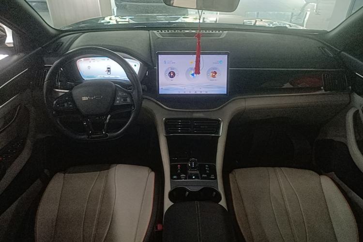 Used BYD Song PLUS New Energy 2024 Honor Edition EV 520km Luxury Model Center Console