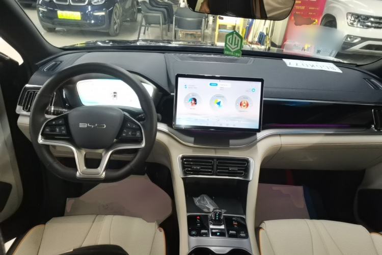 Used BYD Song PLUS New Energy 2024 HONOR Edition DM-i 150km Flagship PLUS Center Console