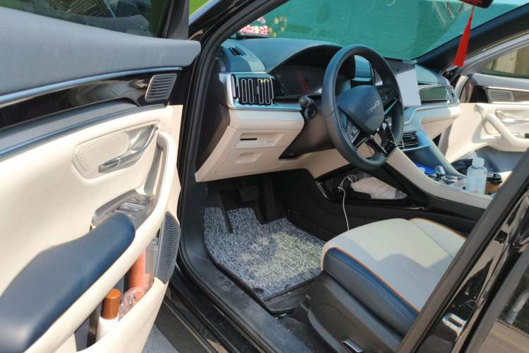 Used BYD Song PLUS New Energy 2024 HONOR Edition DM-i 110km Flagship Model Driver Seat