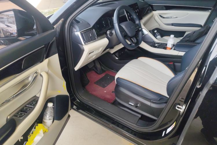 Used BYD Song PLUS New Energy 2024 HONOR Edition DM-i 110km Flagship Model Driver Seat