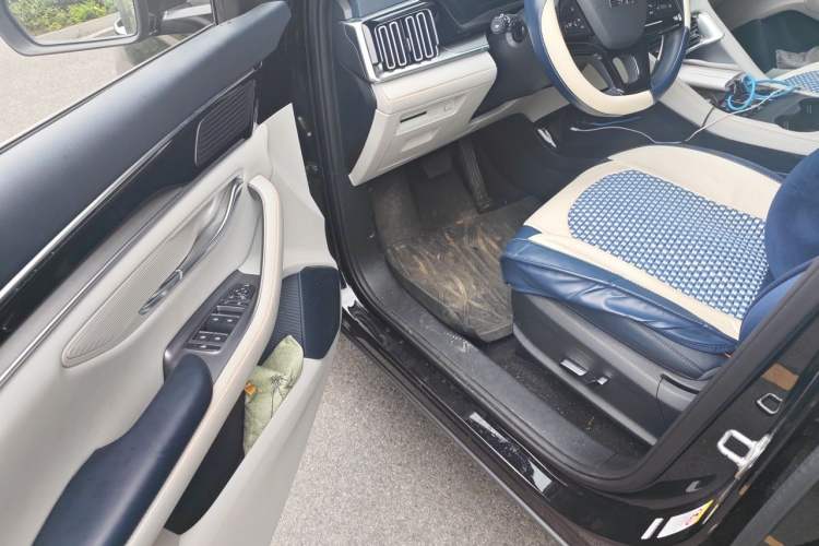 Used BYD Song PLUS New Energy 2024 Honor Edition EV 520km Luxury Model Driver Seat