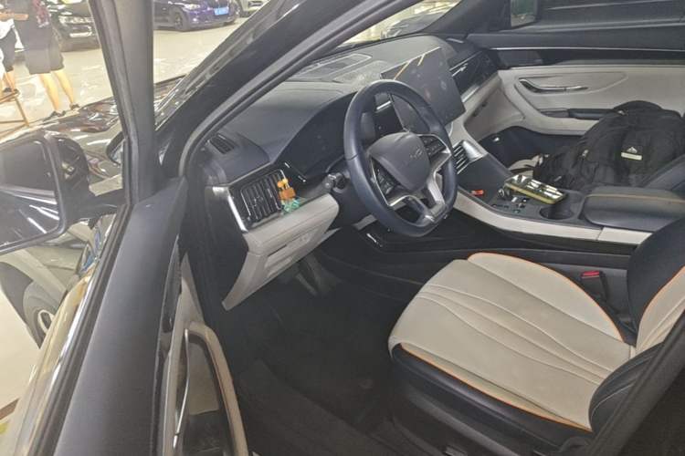 Used BYD Song PLUS New Energy 2024 Honor Edition EV 605km Flagship PLUS Driver Seat