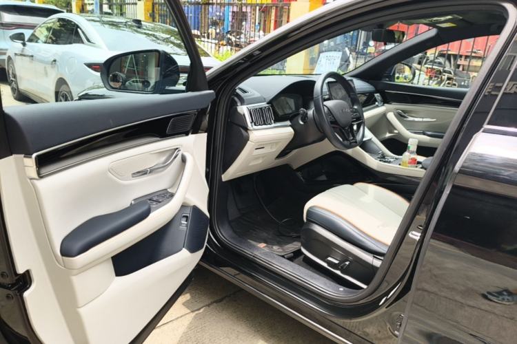 Used BYD Song PLUS New Energy 2024 HONOR Edition DM-i 71km Luxury Model Driver Seat
