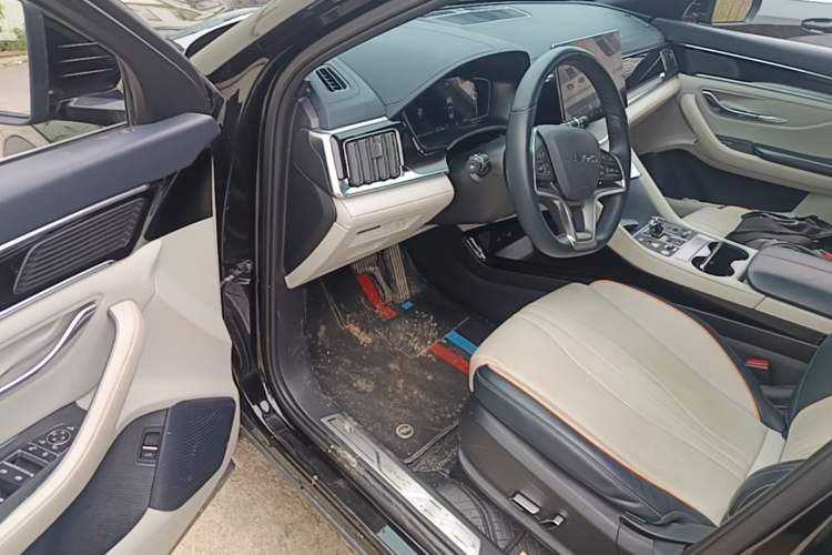 Used BYD Song PLUS New Energy 2024 HONOR Edition DM-i 150km Flagship PLUS Driver Seat