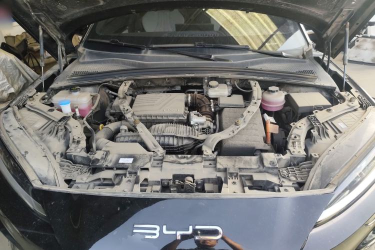 Used BYD Song PLUS New Energy 2024 HONOR Edition DM-i 110km Flagship Model Engine Bay