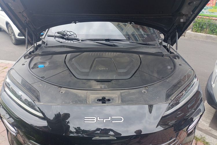 Used BYD Song PLUS New Energy 2024 HONOR Edition DM-i 110km Flagship Model Engine Bay
