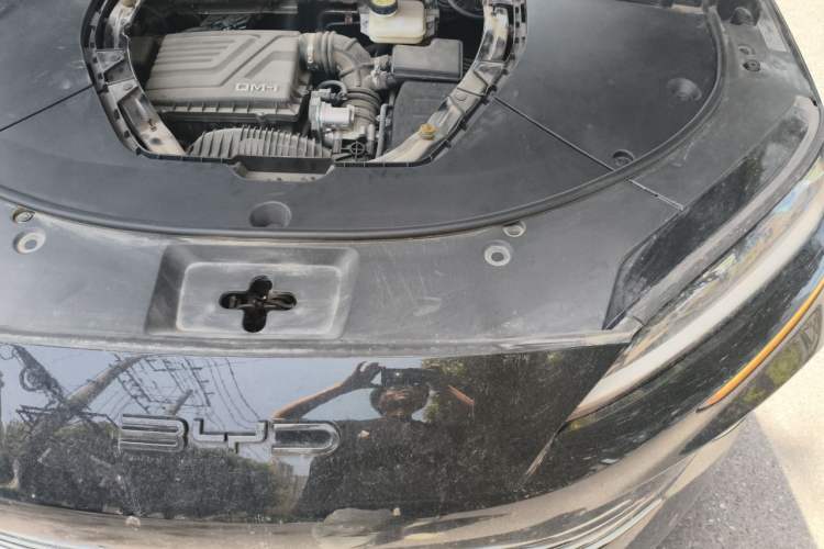 Used BYD Song PLUS New Energy 2024 HONOR Edition DM-i 110km Flagship Model Engine Bay Left