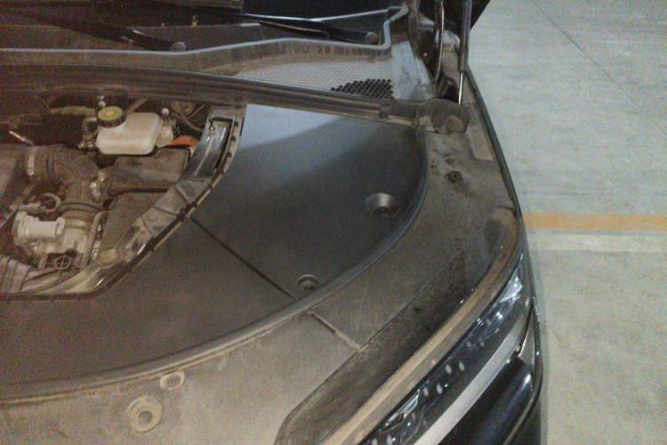 Used BYD Song PLUS New Energy 2024 HONOR Edition DM-i 110km Flagship Model Engine Bay Left