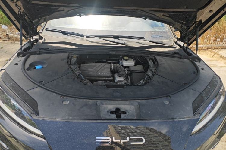 Used BYD Song PLUS New Energy 2024 HONOR Edition DM-i 110km Flagship Model Engine Bay