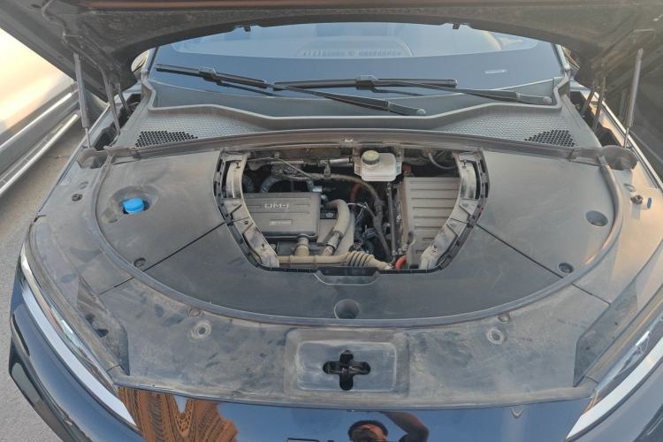 Used BYD Song PLUS New Energy 2024 HONOR Edition DM-i 110km Flagship Model Engine Bay