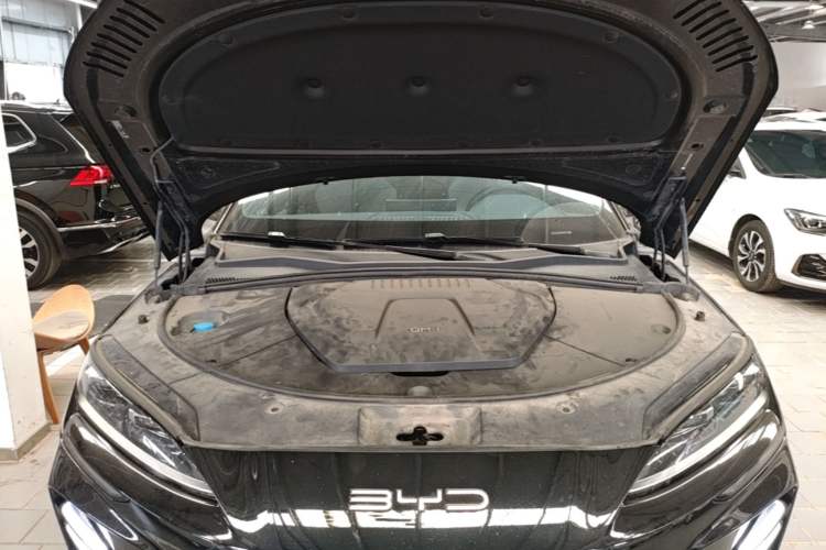 Used BYD Song PLUS New Energy 2024 HONOR Edition DM-i 150km Flagship PLUS Engine Bay