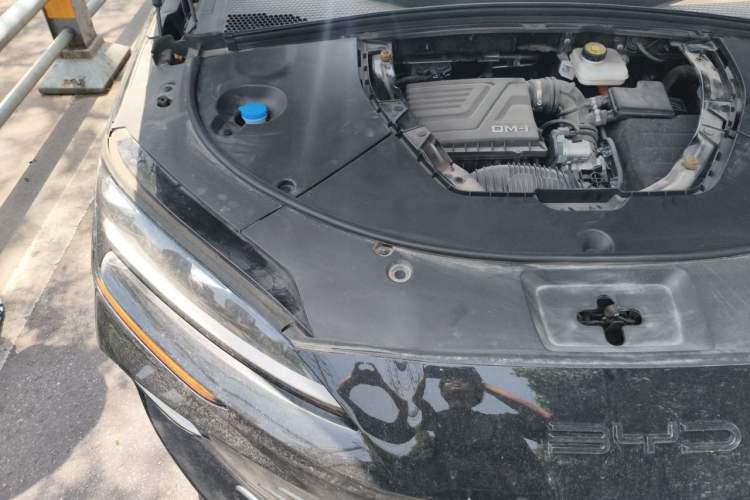 Used BYD Song PLUS New Energy 2024 HONOR Edition DM-i 110km Flagship Model Engine Bay Right